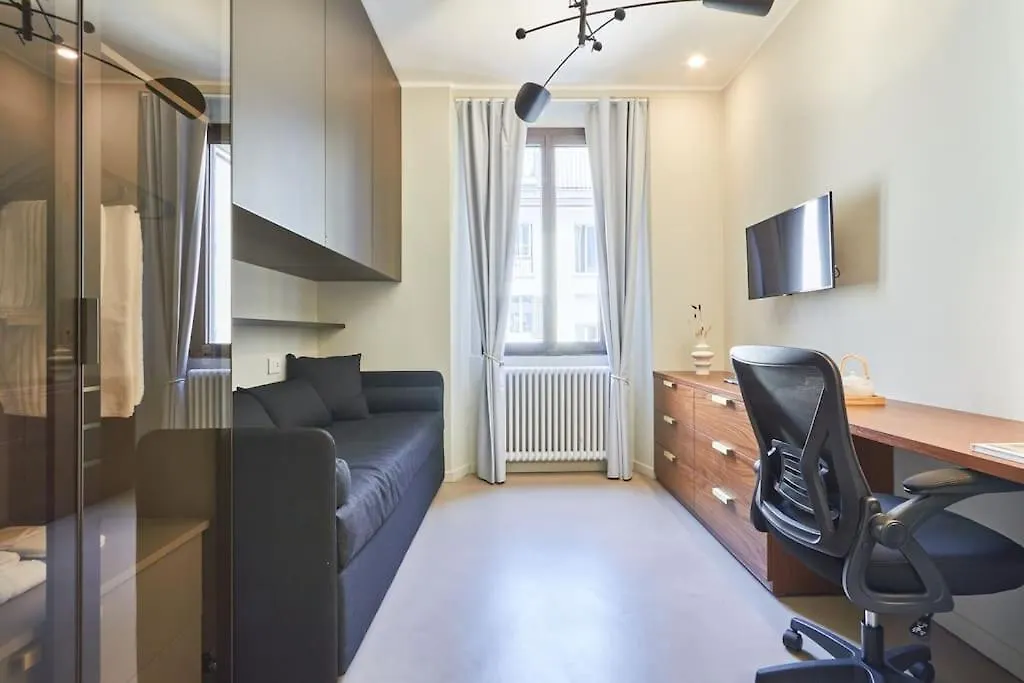 Easylife - Luxury Design Apartment With Jacuzzi ミラノ 0*,
