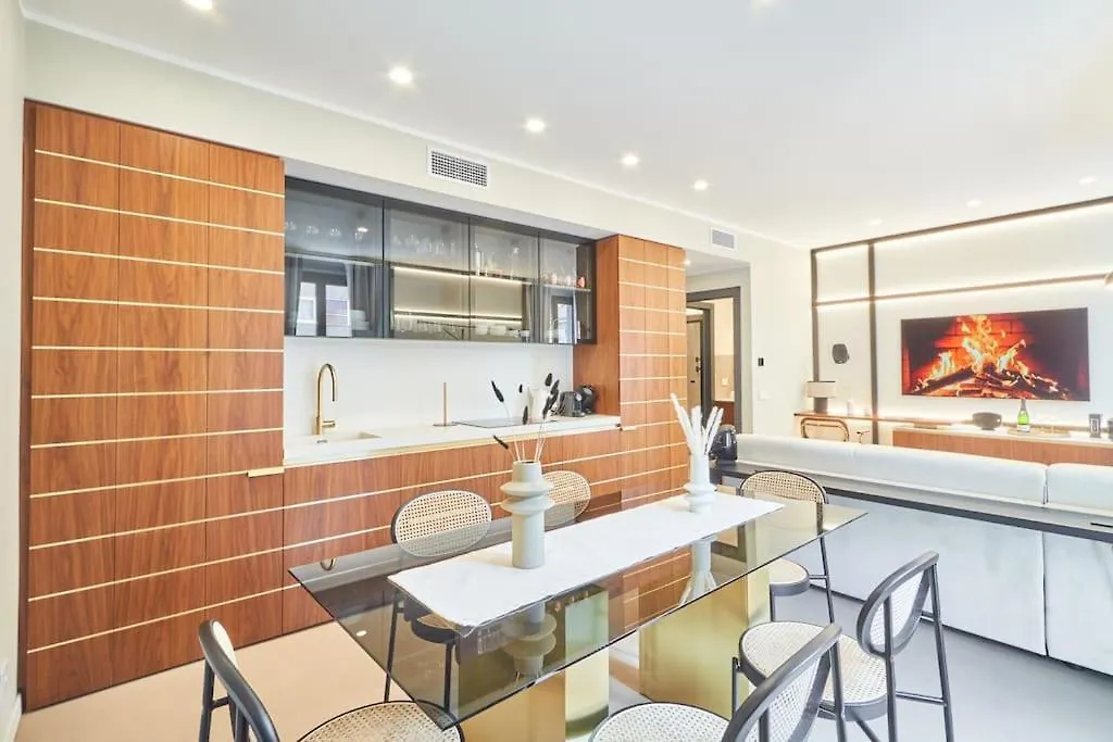 Easylife - Luxury Design Apartment With Jacuzzi ミラノ 0*,