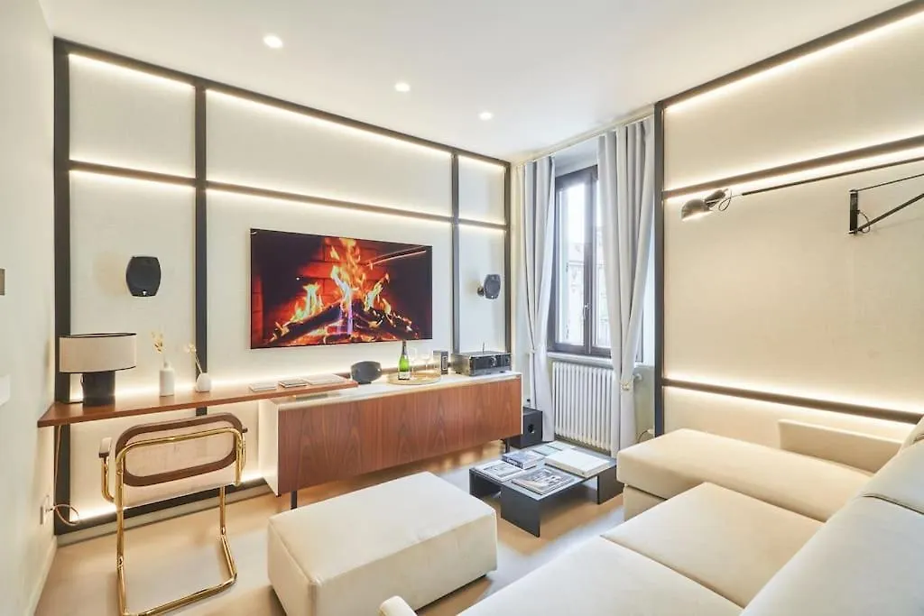 Easylife - Luxury Design Apartment With Jacuzzi ミラノ