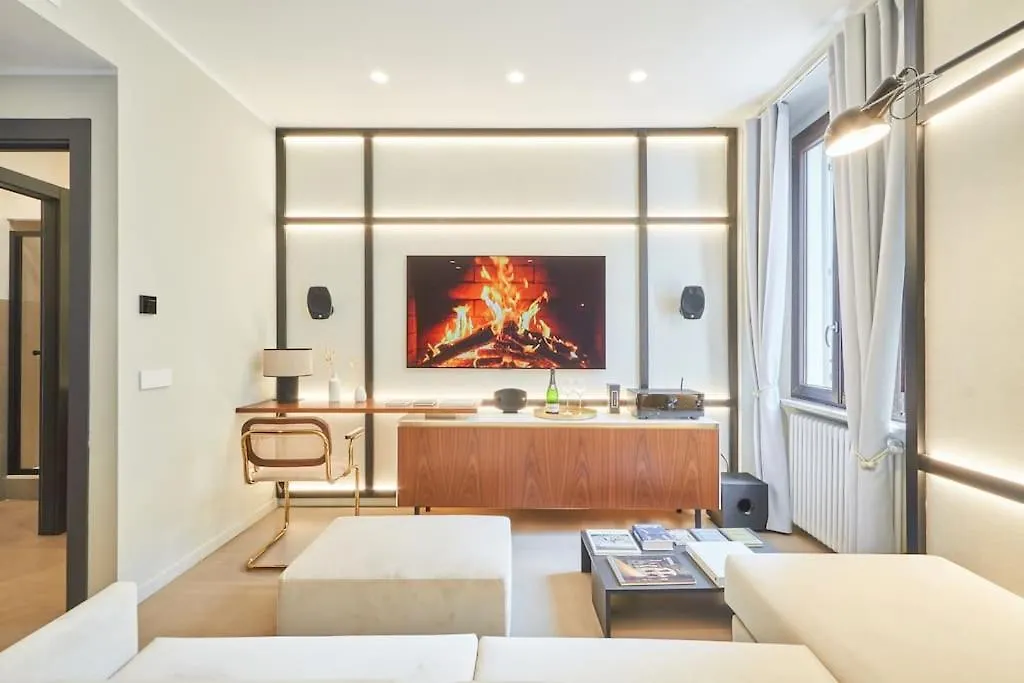 Easylife - Luxury Design Apartment With Jacuzzi ミラノ