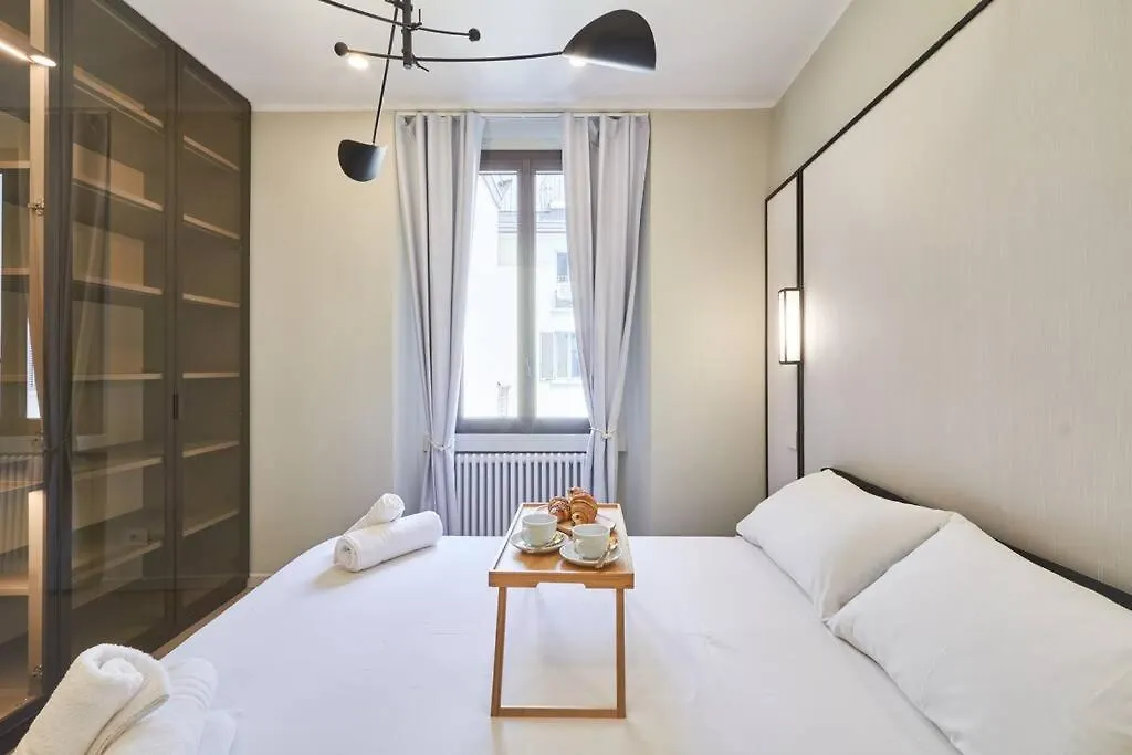 Easylife - Luxury Design Apartment With Jacuzzi ミラノ
