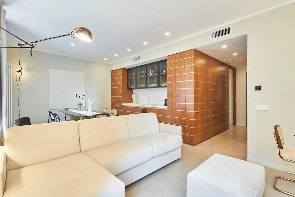 Easylife - Luxury Design Apartment With Jacuzzi ミラノ